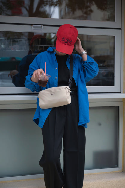 Slingbag 輕便防潑水斜跨包-燕麥色