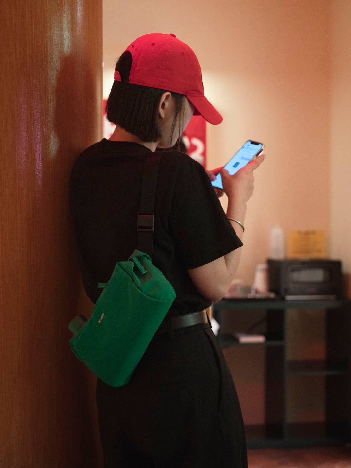 Slingbag 輕便防潑水斜跨包-綠色